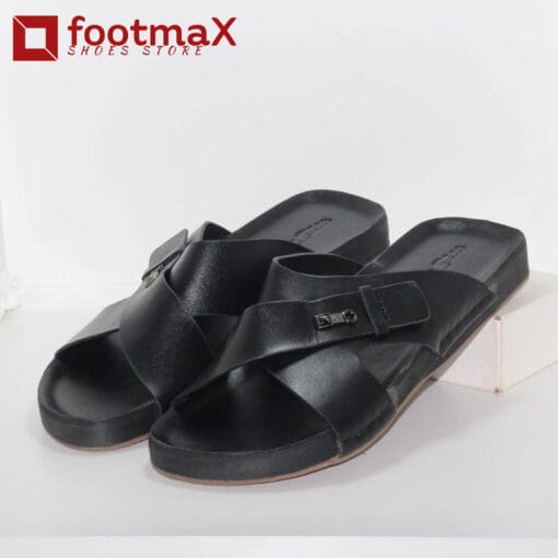 Flat leather sandals slipper