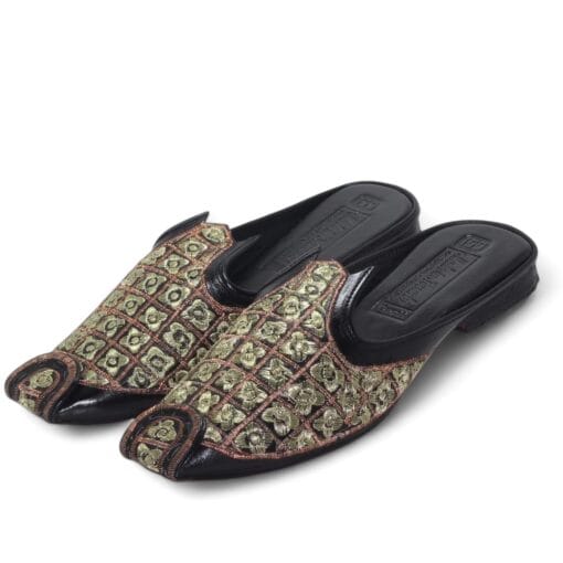  Pure leather men Embroidered Leather Slippers - Luxury and Comfort