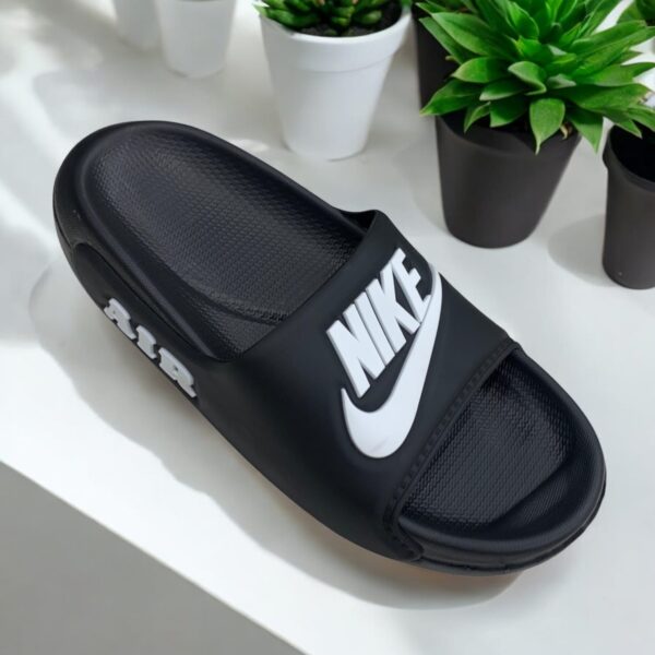 Nike Benassi JDI Slides - Comfort and Style