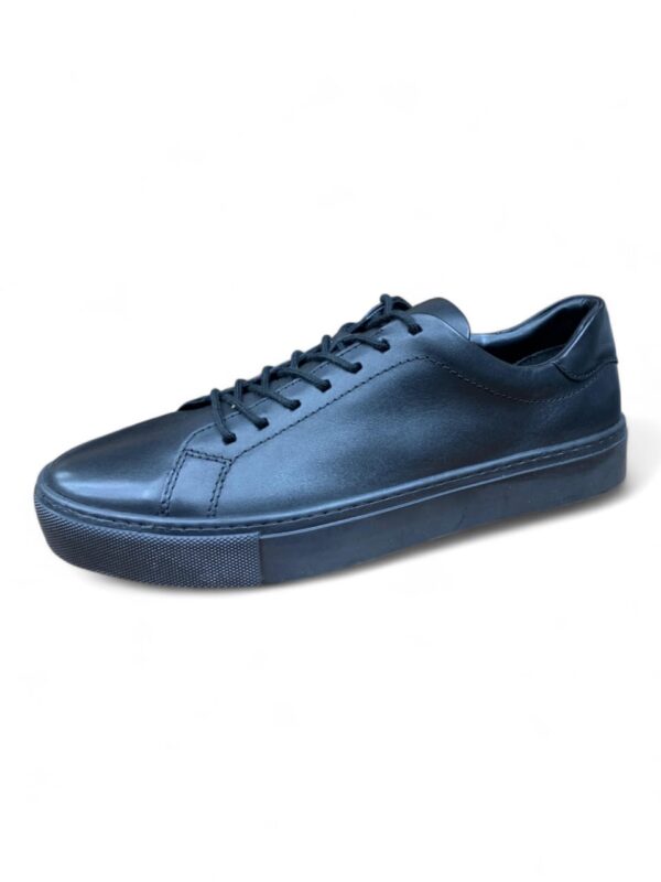 Men's Leather Low-Top Sneakers - Minimalist Style and Comfort